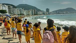 Mutirão de limpeza de praia acontece em Copacabana no próximo sábado, dia 3