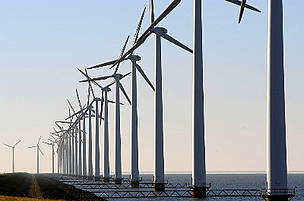 O Nordeste do Brasil tem grande potencial para captar energia eólica, que é limpa e renovável 
© WWF / Michel GUNTHER 