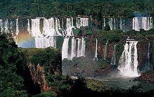 Foz do Iguaçu, onde a parte brasileira da Mata Atlântica se encontra com Argentina e Paraguai, é um dos focos de atuação do WWF-Brasil no bioma.