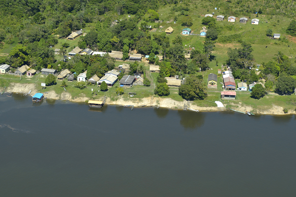 Aerial view of the Barra de São Manoel community; WWF-Brazil develops conservation projects in this place since 2013