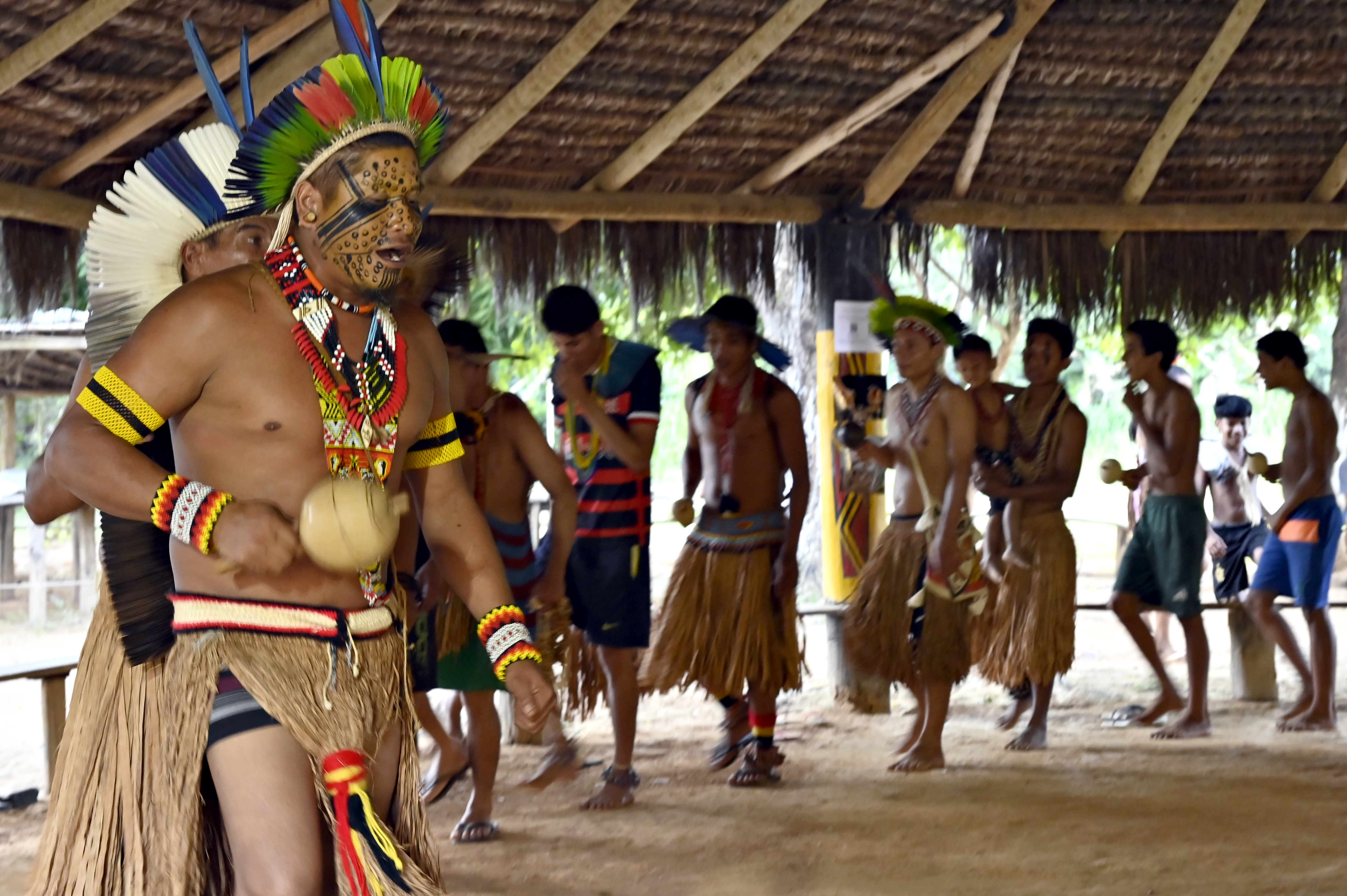 Indígenas celebram projeto de restauração realizado na Aldeia Geru Tucunã