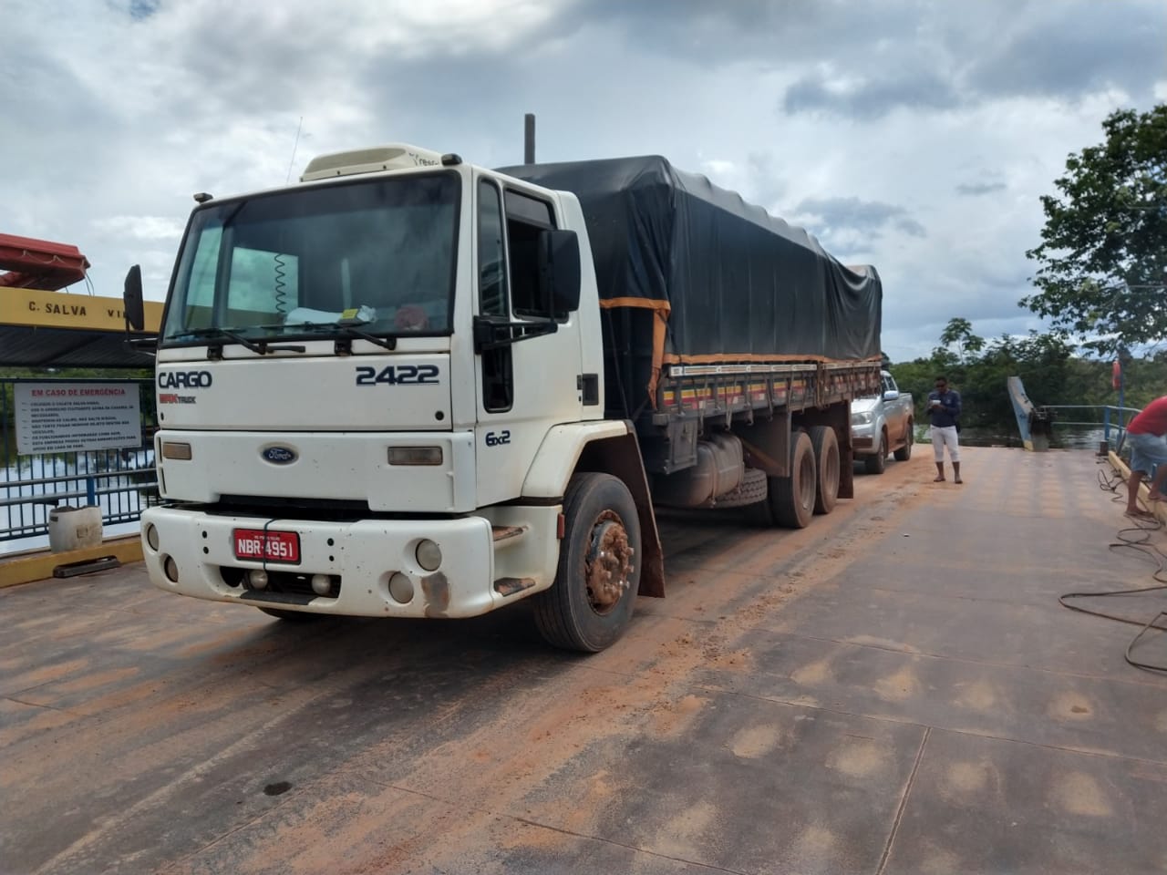 Caminhão viajou por seis dias levando mais de 4 toneladas de equipamentos