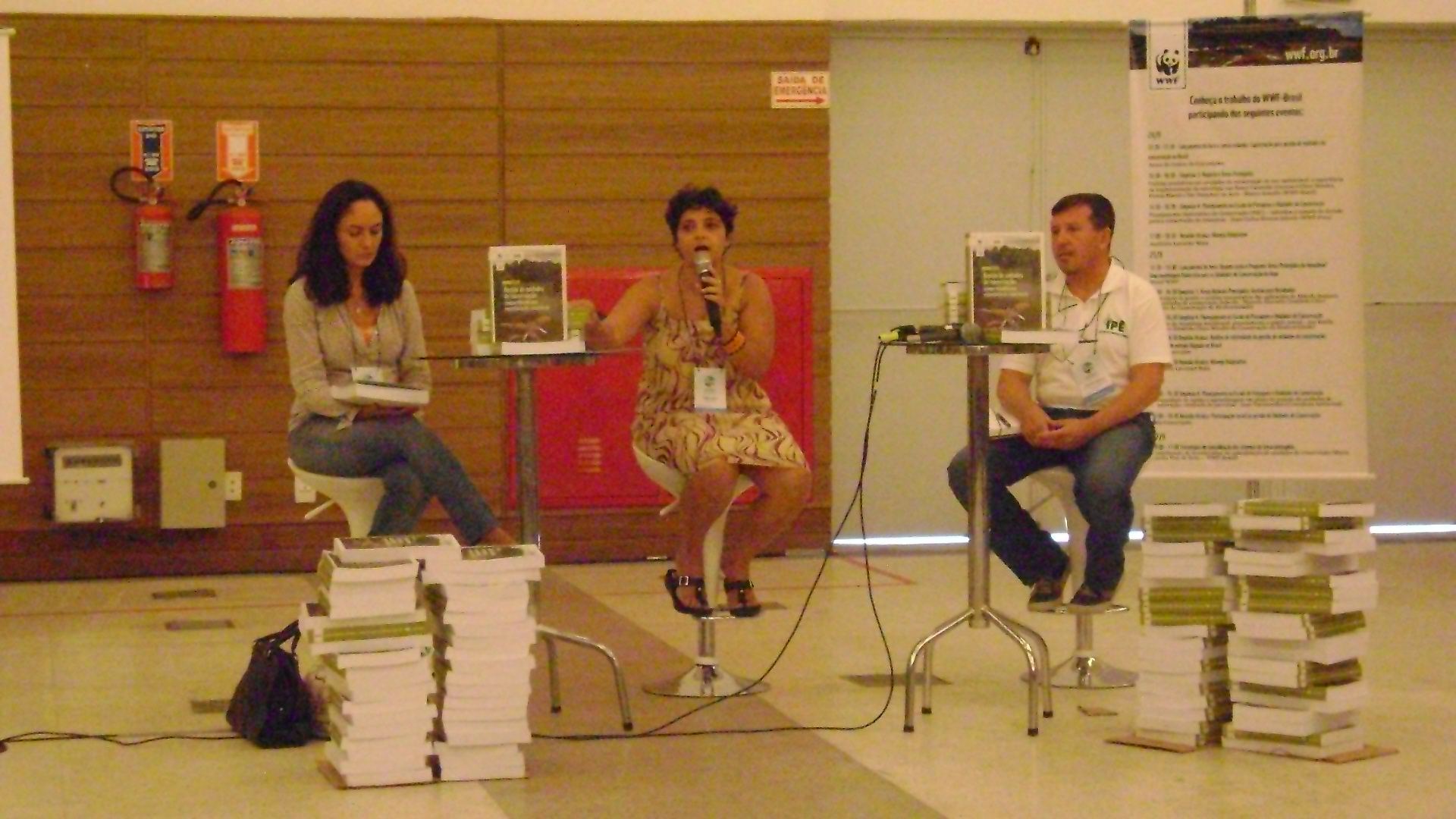 A analista de conservação Jasylene Abreu contou que o livro é a 