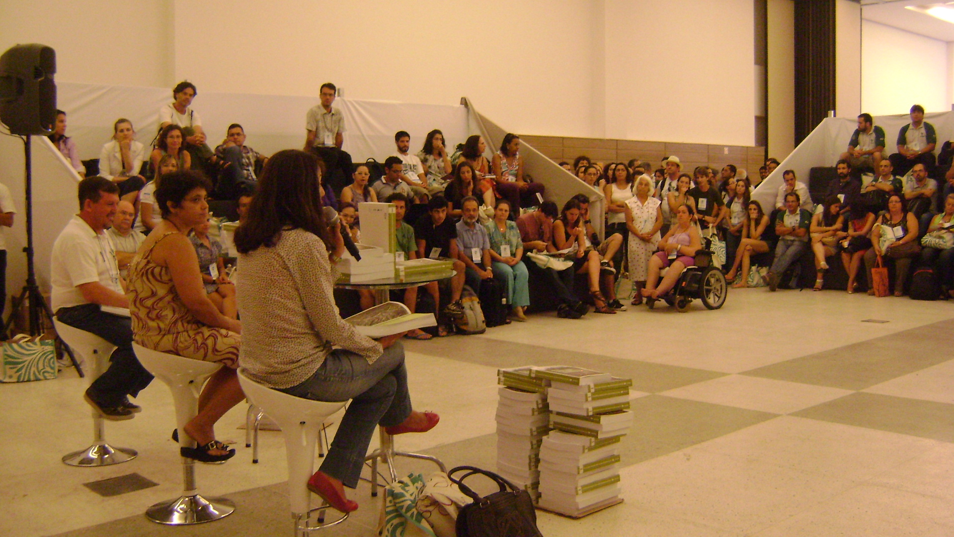 A plenária da Arena do Centro de Convenções esteve lotada durante o lançamento da publicação