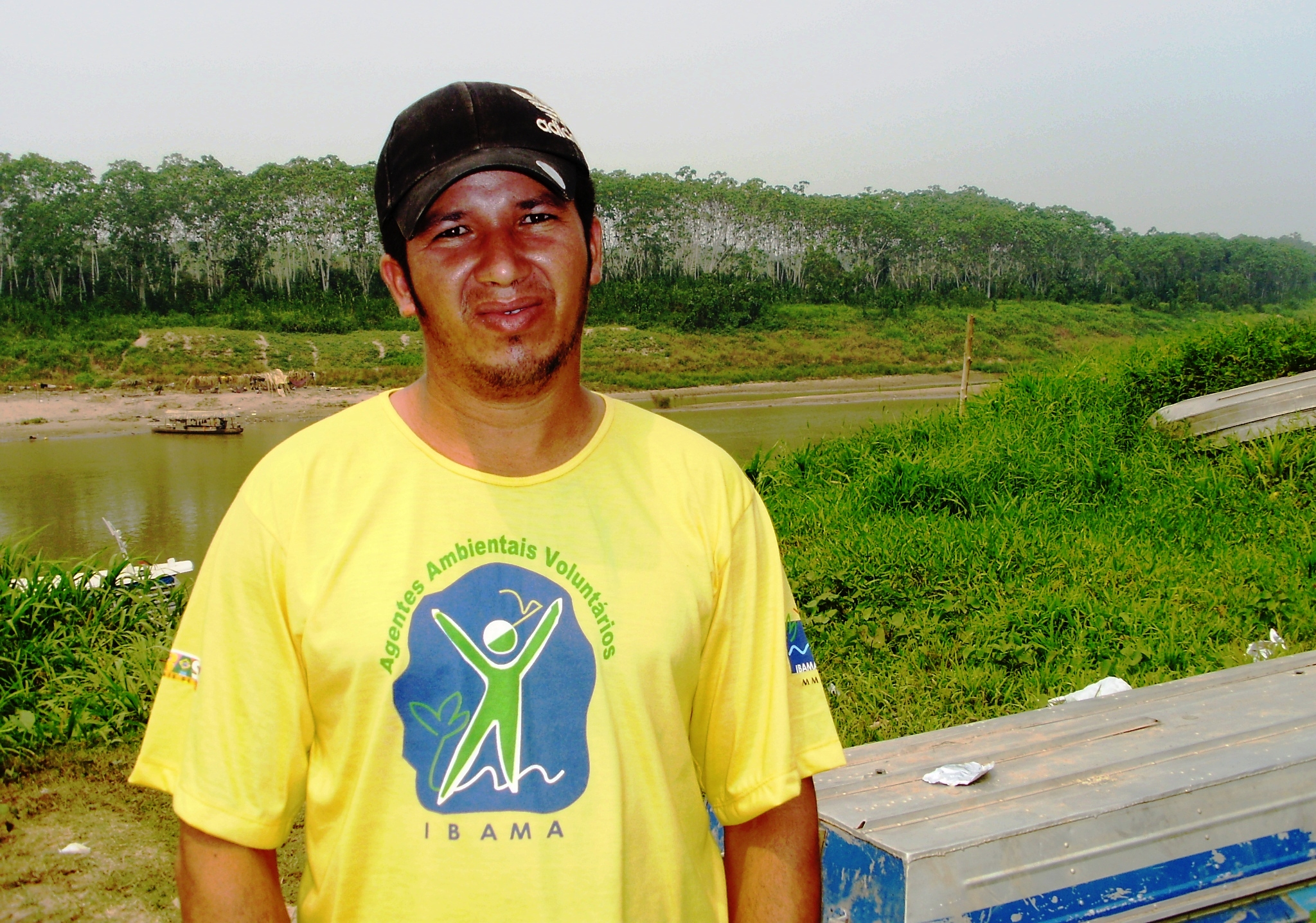 Vanderlei dos Santos, agente ambiental voluntário no município de Feijó (AC)